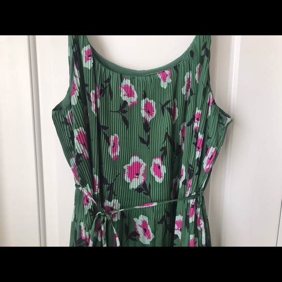 LIKE NEW - Mireille Pleated Dress, XL - Picture 4 of 9